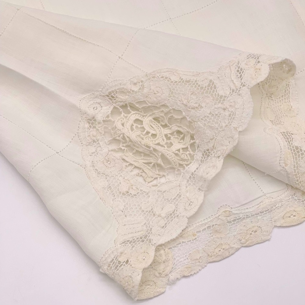 ANTIQUE MACRAME LINEN MINI PILLOWCASE